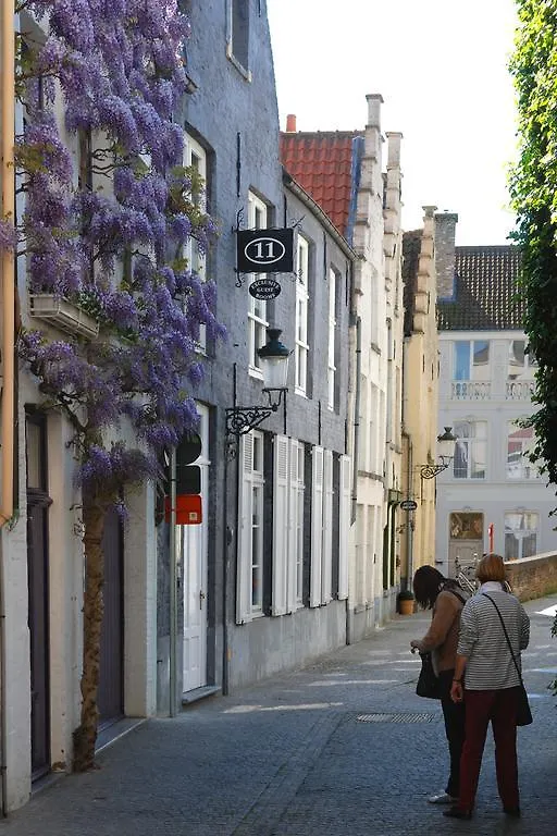 B&B Number 11 Exclusive Guesthouse Bruges