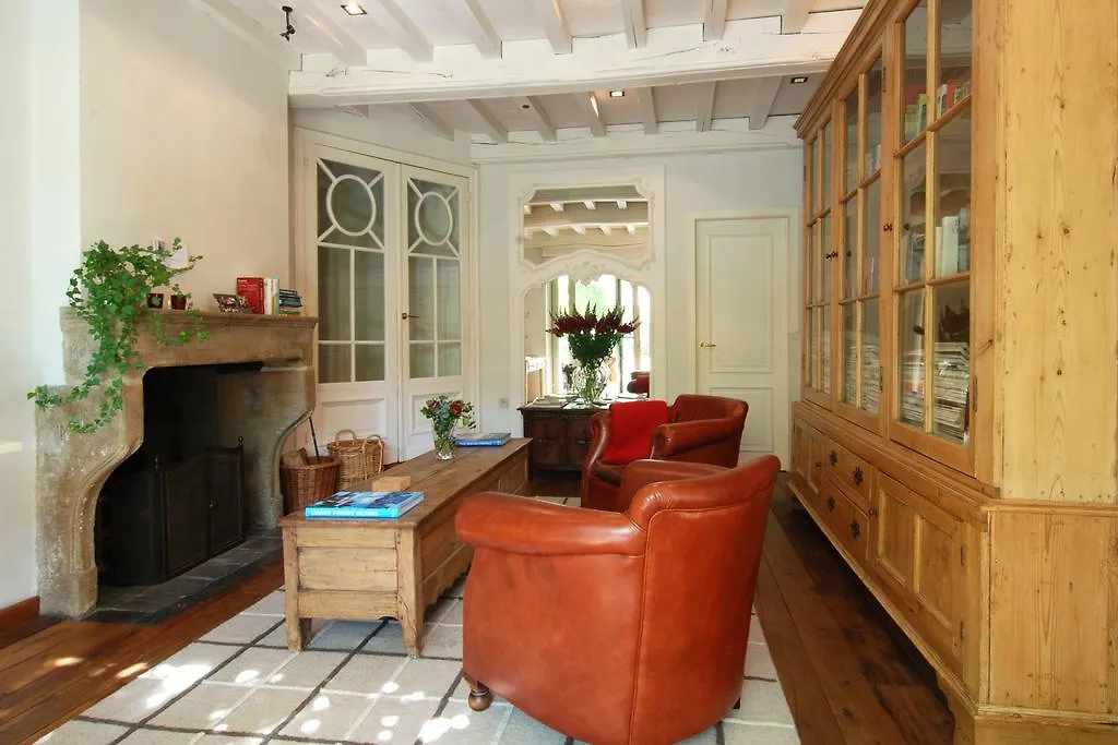 B&B Number 11 Exclusive Guesthouse Bruges 4*,