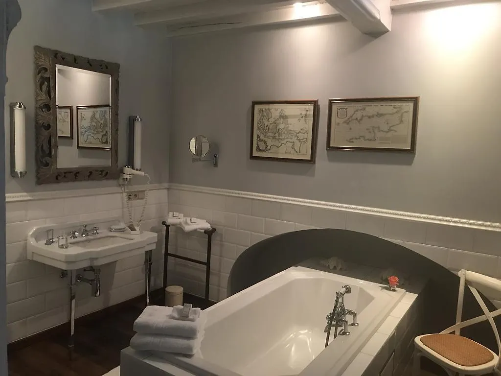 B&B Number 11 Exclusive Guesthouse Bruges Guest house